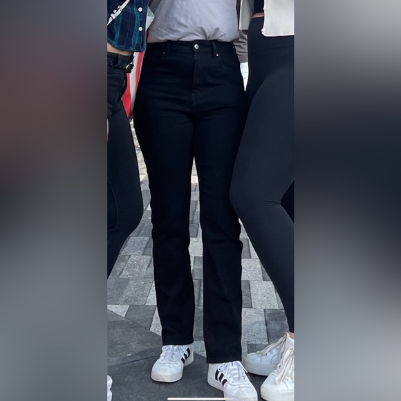 Black mid rise jeans H&M - Picture 2 of 3